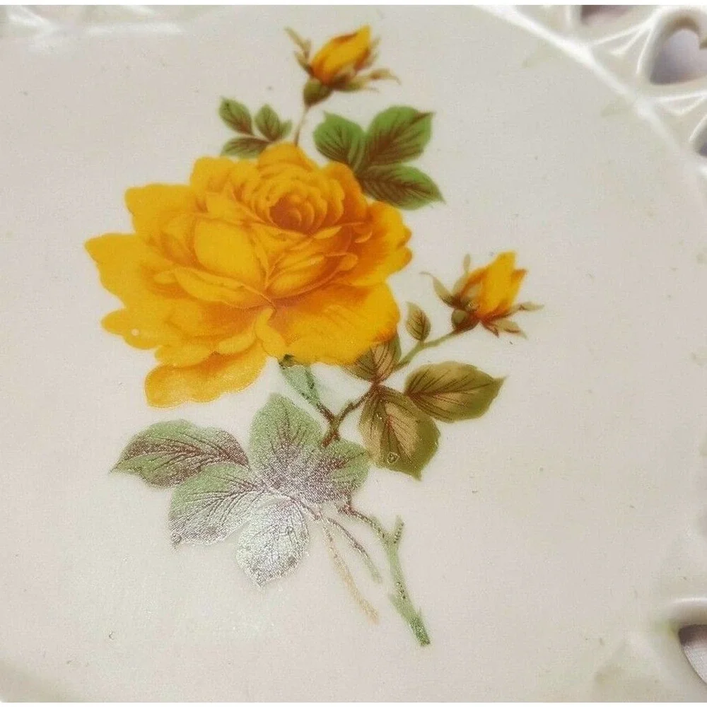 Cute Heart Shape Yellow Flower Hanging Wall Decorative Plate P-535